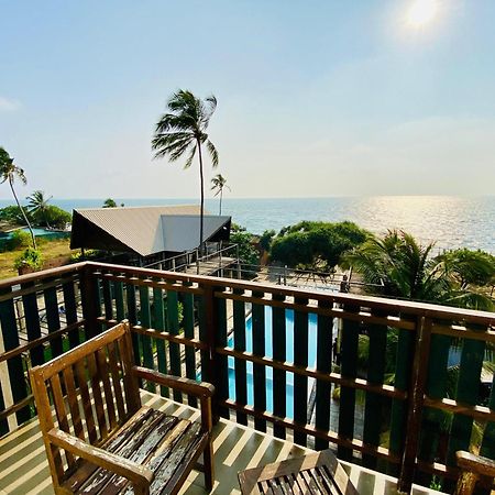 Saprin Beach Resort Усветакейява Экстерьер фото