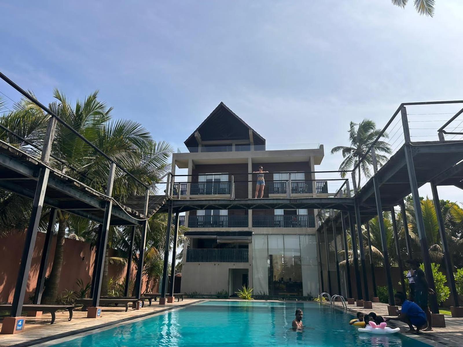 Saprin Beach Resort Усветакейява Экстерьер фото
