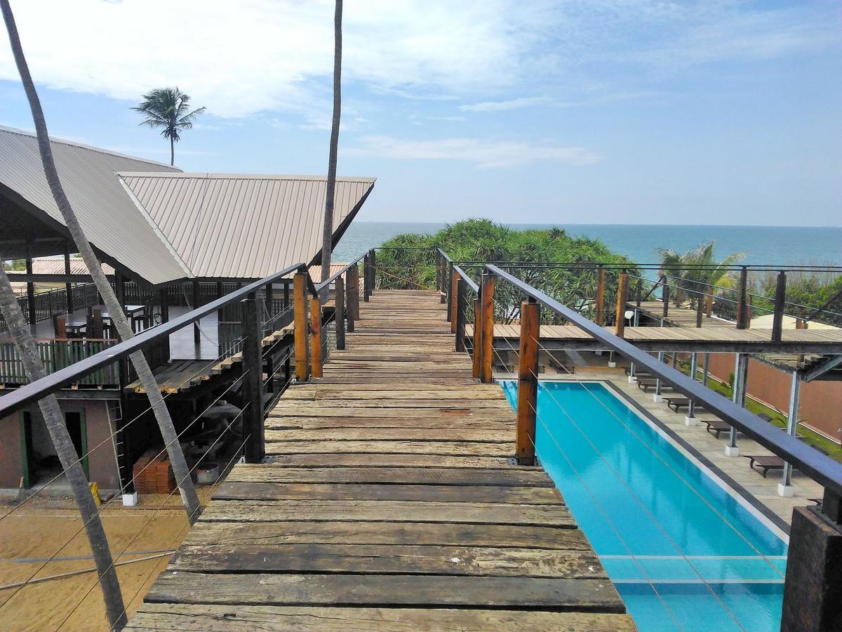 Saprin Beach Resort Усветакейява Экстерьер фото