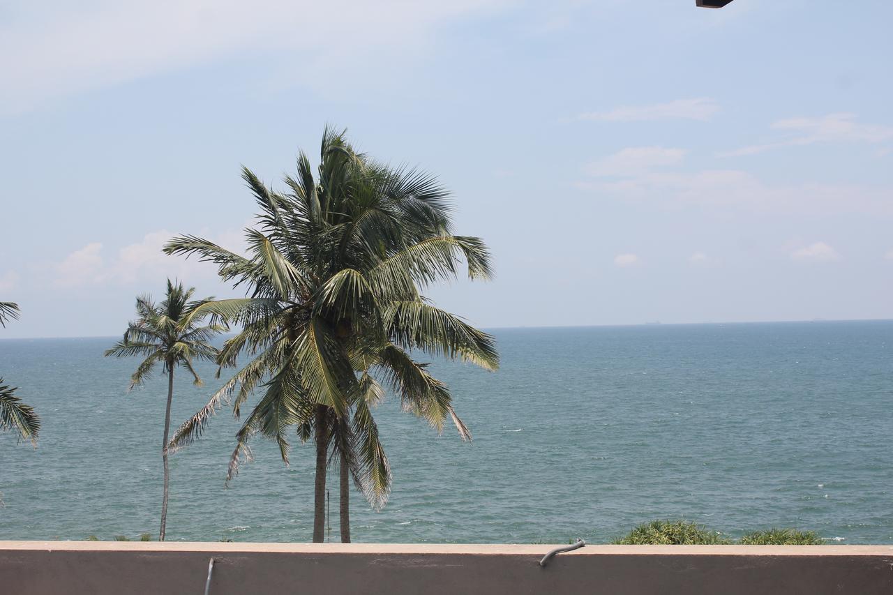 Saprin Beach Resort Усветакейява Экстерьер фото