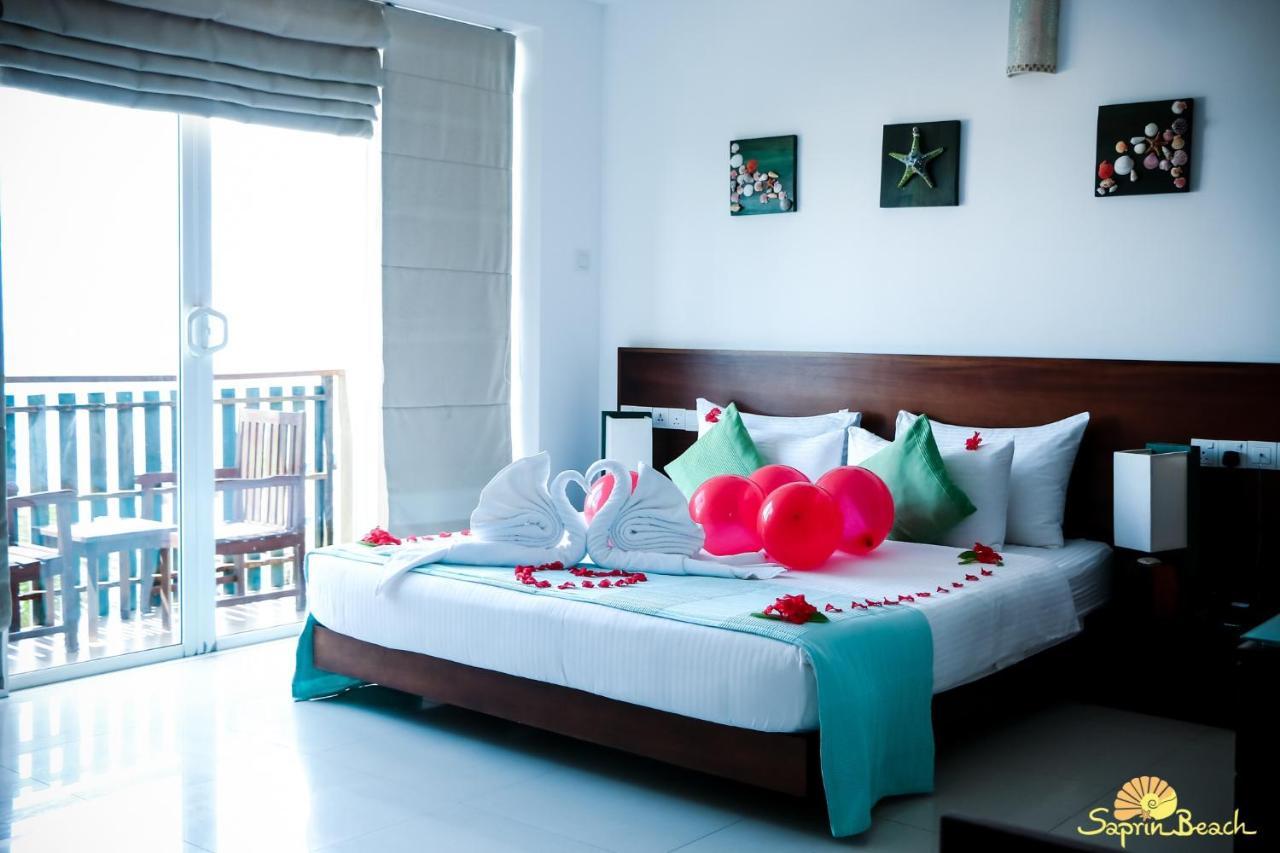 Saprin Beach Resort Усветакейява Экстерьер фото